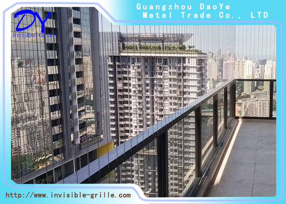 অদৃশ্য সুরক্ষা গ্রিল অদৃশ্য সুরক্ষা বাধা যা নান্দনিক অখণ্ডতা বজায় রেখে শিশু এবং পোষা প্রাণীকে কার্যকরভাবে রক্ষা করার জন্য ডিজাইন করা হয়েছে