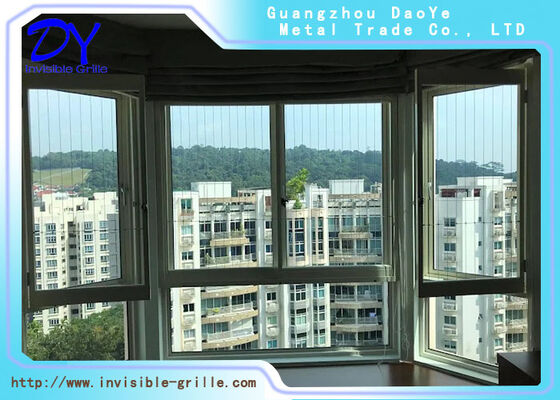 অ্যালুমিনিয়াম ট্র্যাক ফ্রেম ব্যালকনি গ্রিলস 6m সেট স্পষ্টতা ব্যালকনি নিরাপত্তা গ্রিলস সহজ ইনস্টলেশন এবং সুরক্ষার জন্য ডিজাইন করা