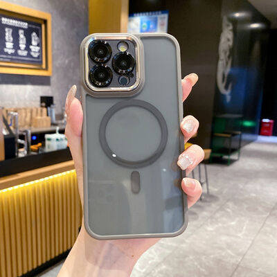 ফ্যাশন ম্যাগনেটিক সেমি-ট্রান্সপারেন্ট ফোন কেস শক-প্রুফ আইফোন ১৭