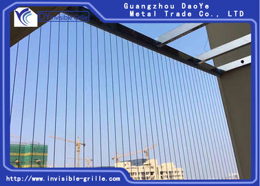 বিভিন্ন ইনস্টল করার বিকল্প সহ বারান্দার জন্য অদৃশ্য স্লাইডিং গ্রিল