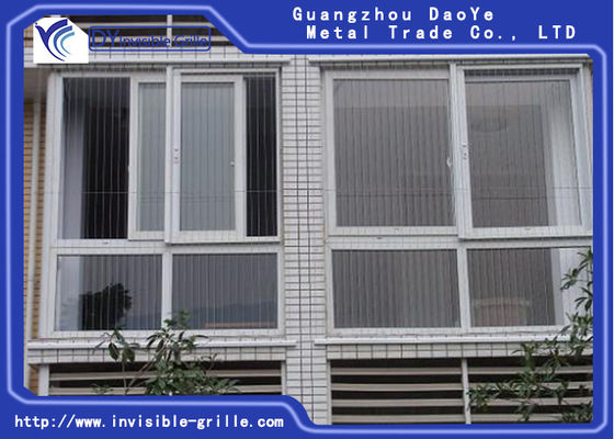 বিল্ডিংগুলি অদৃশ্য সুরক্ষা বেড়া 2.5 মিমি অভ্যন্তরীণ সিঁড়ি রেলিং